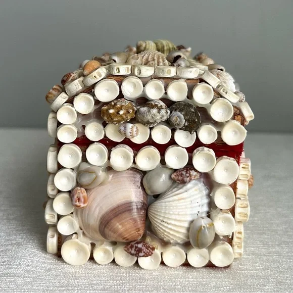 ANTIQUE seashell treasure chest souvenir box coastal beach 1950’s - Picture 5 of 8